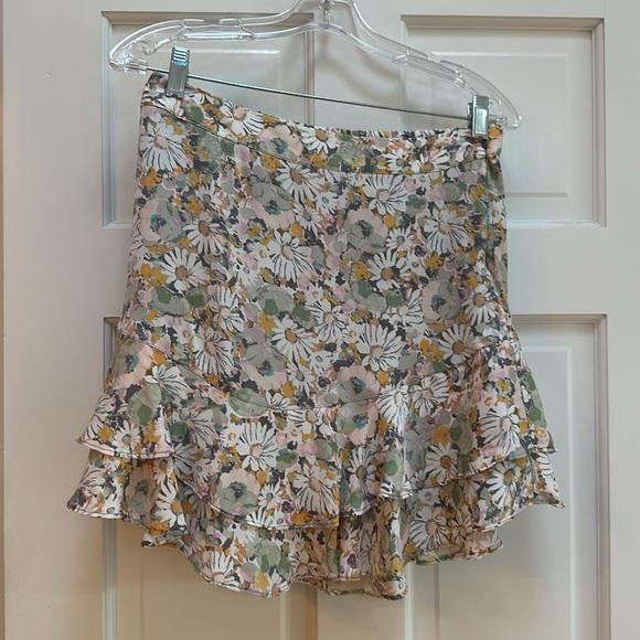 New one sleeve off shoulder w/matching zip up skirt-smoke free home - Picture 5 of 6